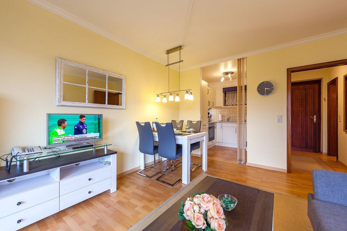 Ganze Wohnung, Komfort und kleiner Dorfteichblick. in Wenningstedt, Sylt