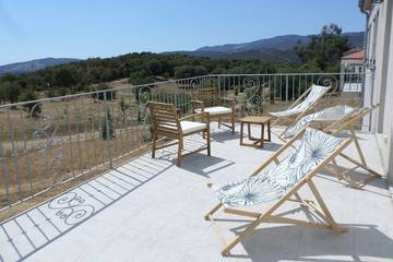 Cottage pour 5 personnes, avec jardin et terrasse à Sollacaro