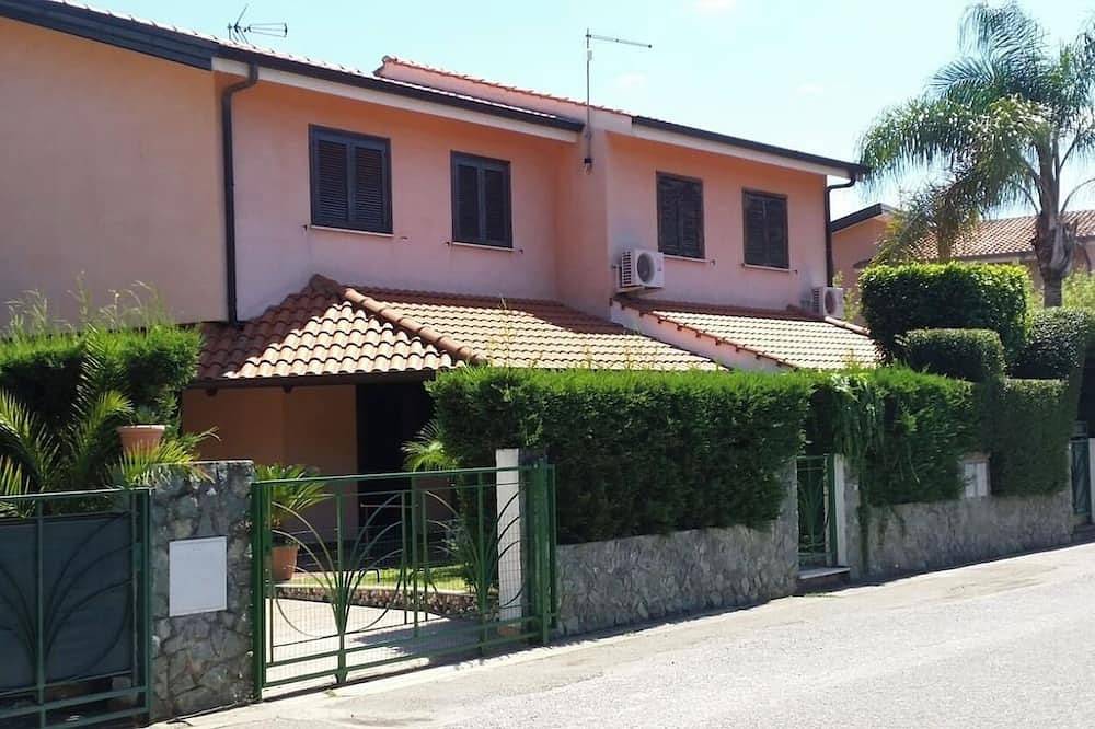 Villa with garden - Porto Ada Pizzo - in Pizzo, Provincia de Vibo Valentia