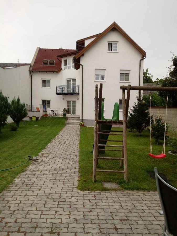 Ganze Wohnung, Haubis Ferienwohnungen in Marktgemeinde Podersdorf am See, Neusiedlersee-Hügelland