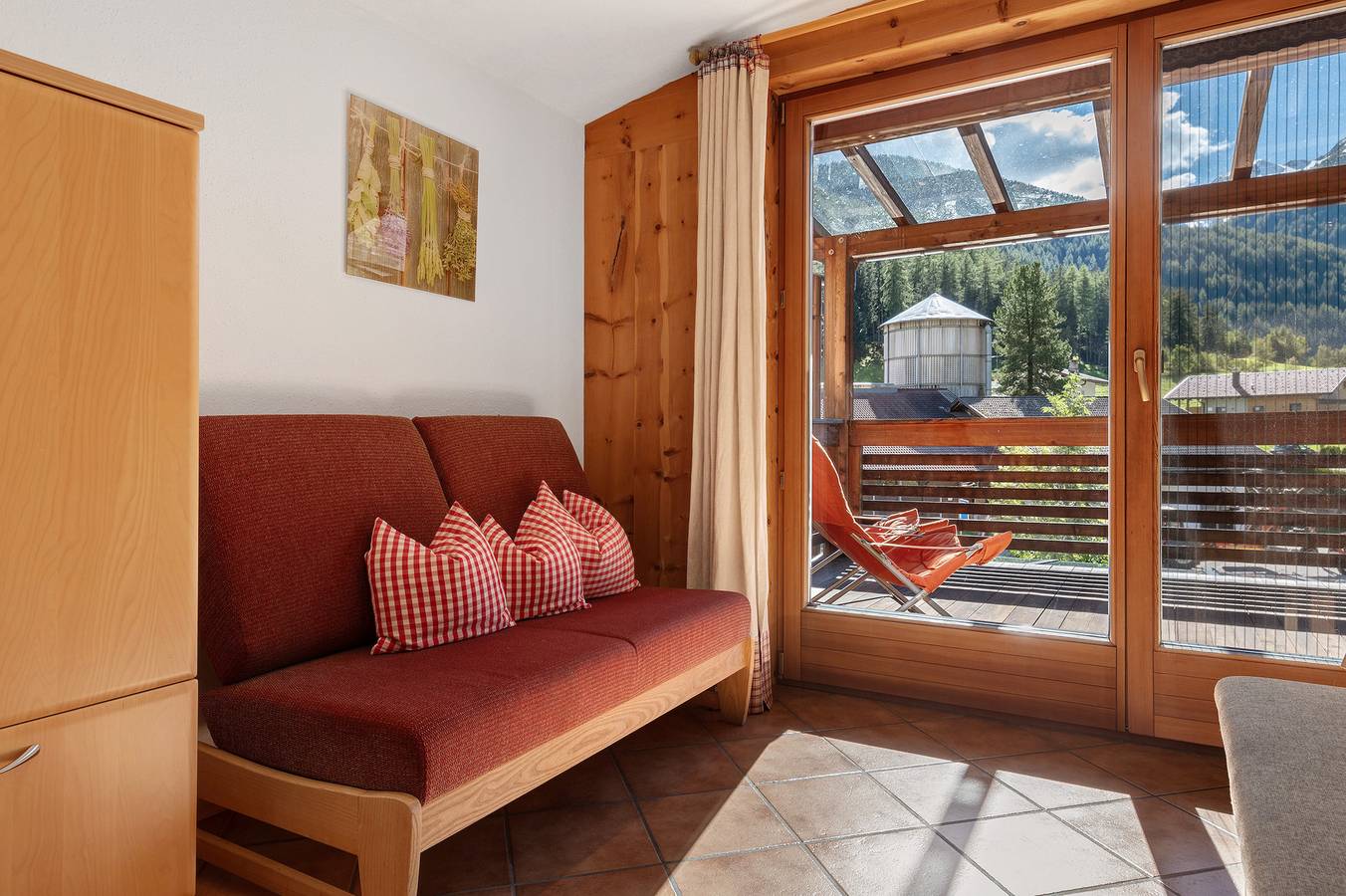 Ganze Wohnung, Ferienwohnung 'Naturidyll Mitterbach Apt Natura' mit Bergblick, privater Terrasse und Wi-Fi in Weissenbach (Ahrntal), Ahrntal