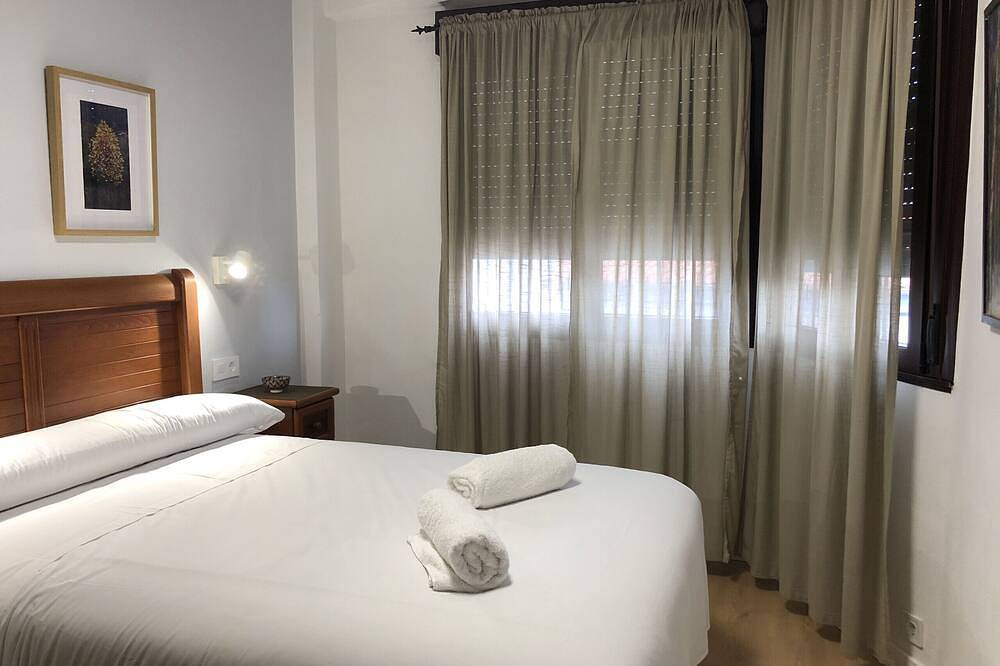 Entire apartment, 14A11 Apartment with views in Lastres in Lastres, Colunga