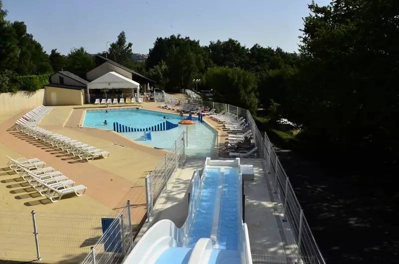 3-Zimmer-Mobilheim für 4/6 Personen, klimatisiert in Pont-de-Salars, Aveyron