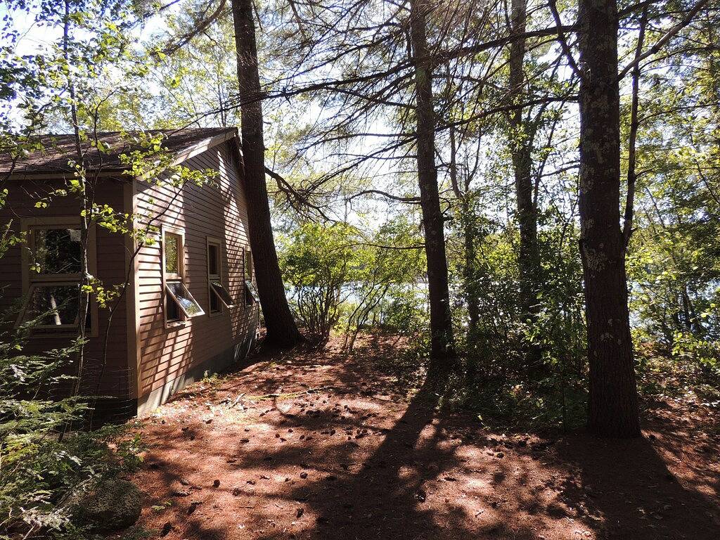 Cozy Lake Winnipesaukee Camp on Braun Bay with spectacular views in Moultonborough, Lake Winnipesaukee