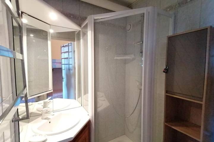 Entire apartment, Charming studio for 4 near slopes in Pra Loup in Pra-Loup, Uvernet-Fours
