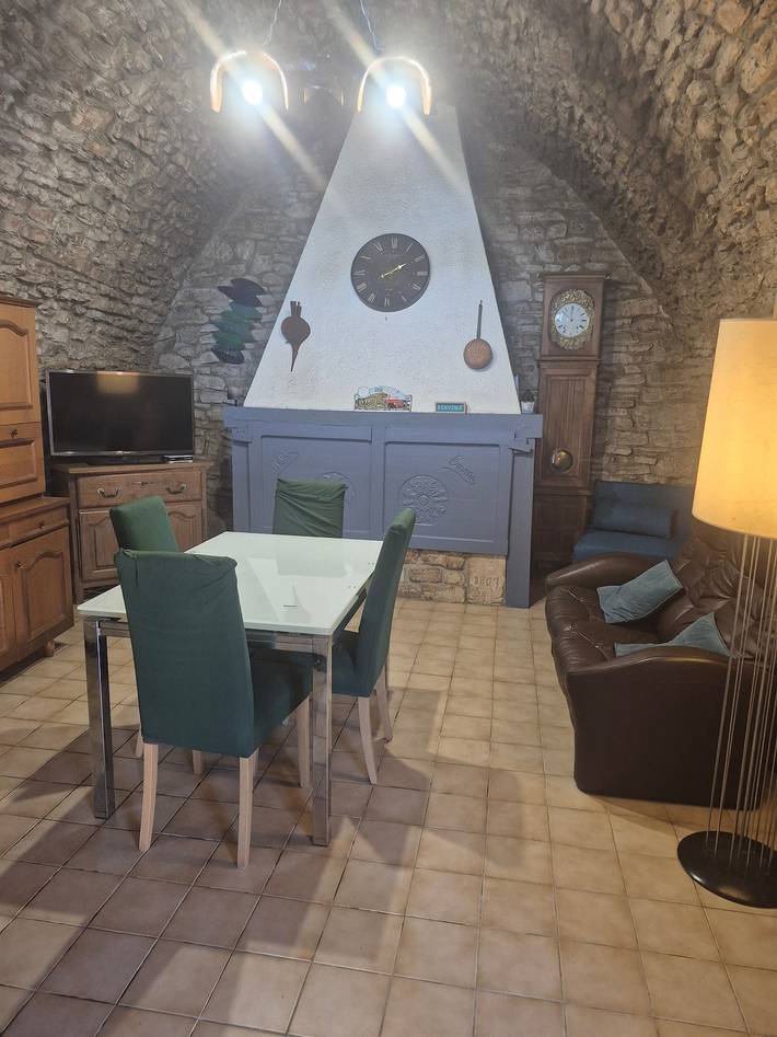 Location de vacances pour 3 personnes, avec Jardin dans Massegros Causses Gorges, Région de Florac