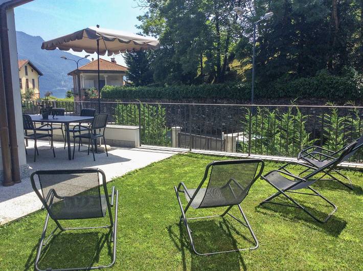 Ferienhaus für 10 Personen, mit Garten und Seeblick sowie Balkon und Ausblick in Comune di Verbania - 2