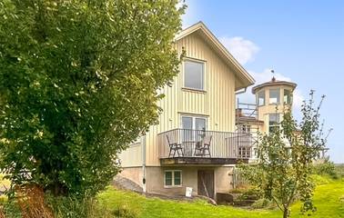 Ferienhaus für 3 Personen, mit Sauna und Terrasse sowie Garten, kinderfreundlich am Vänern