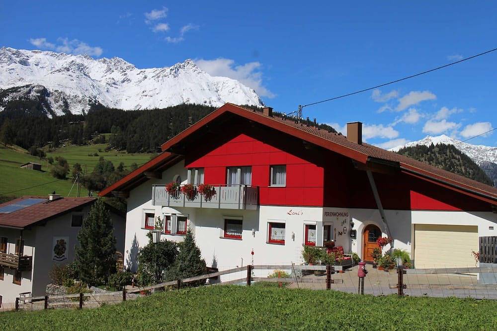 Geheel appartement, Vakantieappartement voor 2 tot 4 personen - Apart Haus Leni`s in Nauderer Berge, Nauders