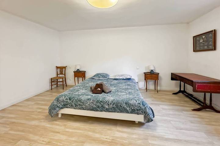 Grande maison au cœur d'Antibes, Jardin & 3 parkings couverts in Antibes, Côte méditerranéenne (France)