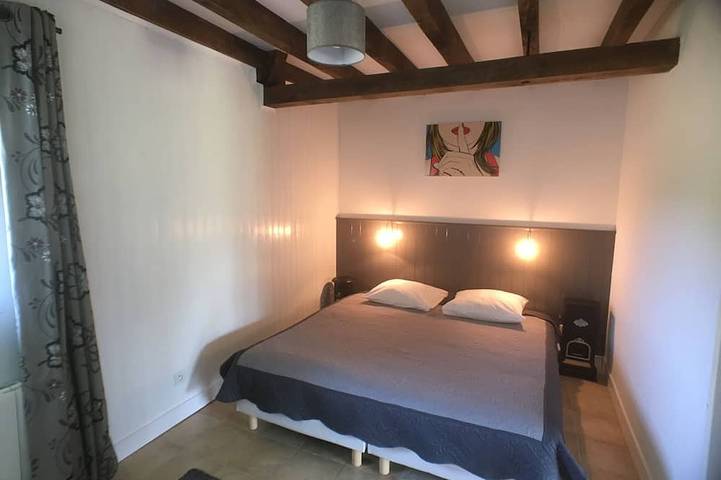 Gîte pour 4 personnes, avec piscine et jardin à Chalais (Aquitaine) - 2