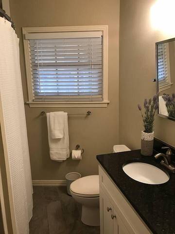 Vacation House for 4 Guests in Dallas, Dallas County, Picture 2