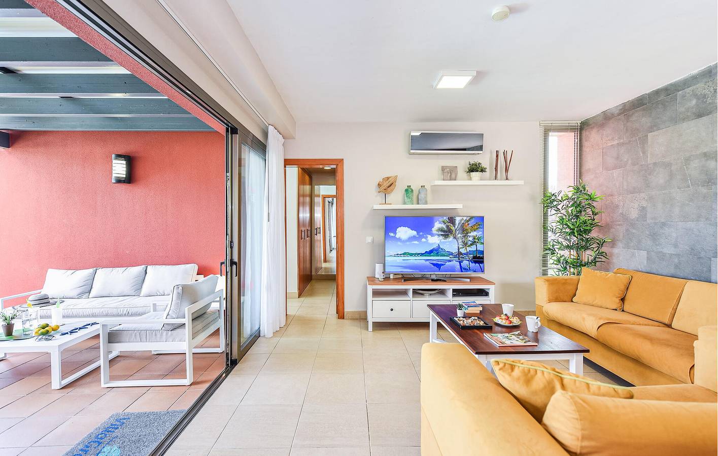 Encantador apartamento de 2 dormitorios con piscina y terraza cerca del S Club in Salobre, San Bartolomé de Tirajana