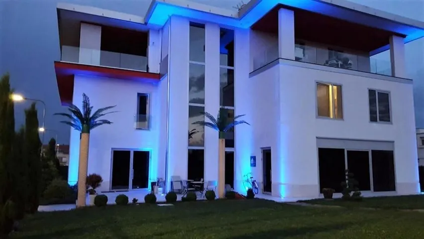 Albergo a gestione familiare per 2 persone, con giardino e panorama nonché sauna, con animali domestici - 1