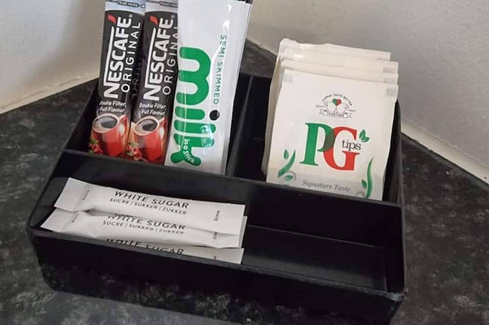 Entire apartment, 🌟Studio 3 - City Centre - Free Wifi & Smart Tv🌟 in Middlesbrough, North East England