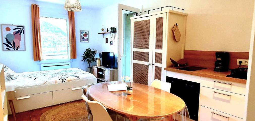 Gîte pour 2 personnes, avec jardin ainsi que vue et terrasse à Digne-les-Bains - 3