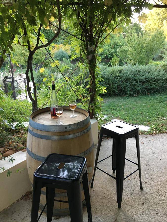 Location de vacances pour 8 personnes, avec jardin ainsi que piscine et terrasse à Saint-Laurent-des-Arbres - 3