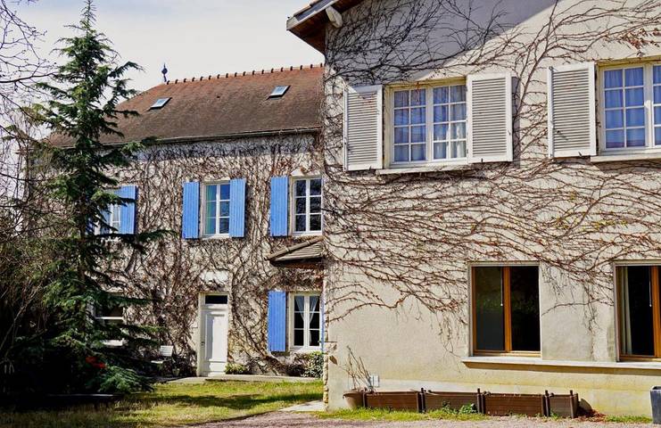 Gîte pour 14 personnes, avec terrasse et jardin