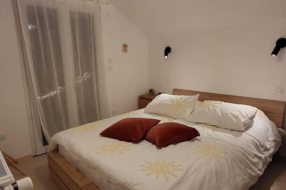 Charming new 90m² chalet in the heart of the village, with 3 bedrooms and 2 bathrooms in Saint-Jean-Saint-Nicolas, Nationalpark Écrins