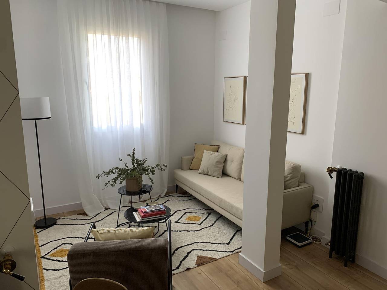 Entire vacation apartment, Prado Museum Apartment in Madrid, Madrid Province