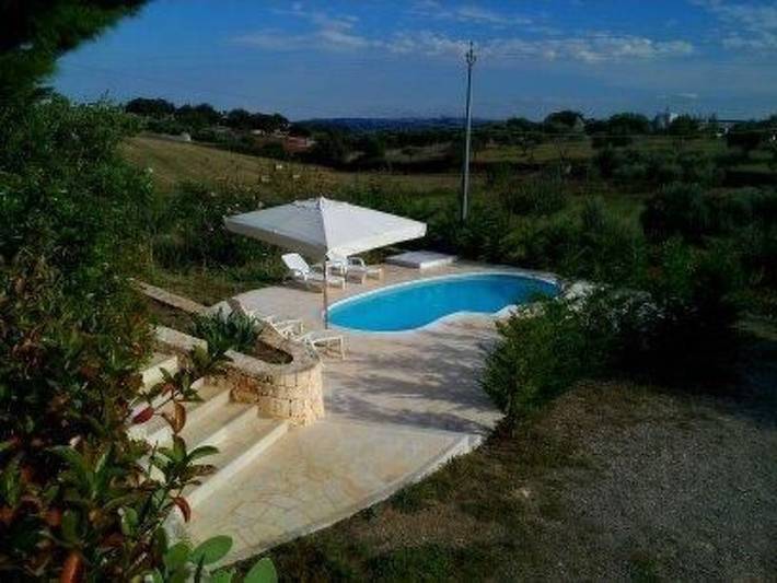 Location de vacances pour 4 personnes, avec jardin et vue ainsi que terrasse et piscine à Locorotondo - 4