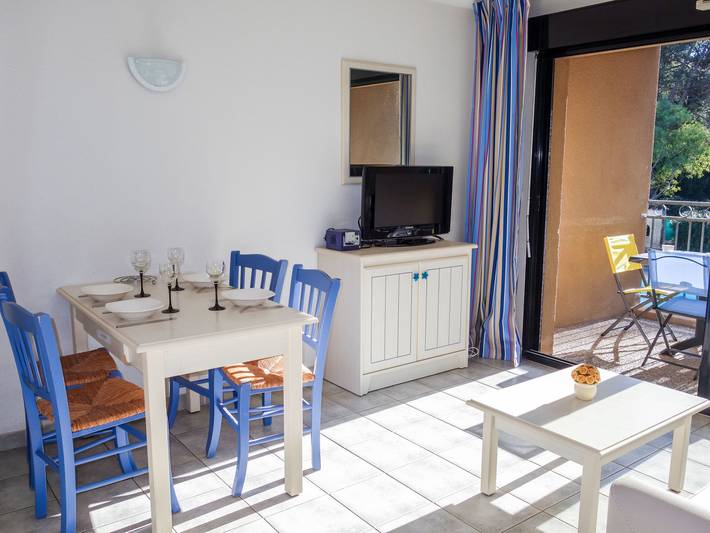 Ferienwohnung für 4 Personen, mit Terrasse und Garten sowie Kinderpool in Sanary-sur-Mer - 3