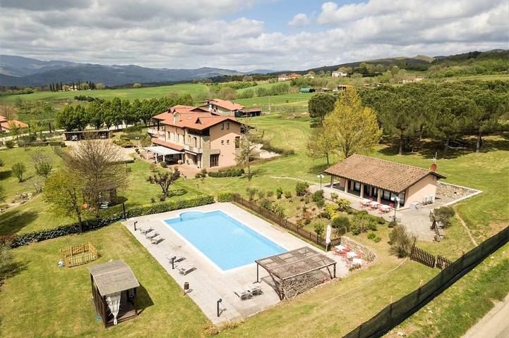 Villa für 23 Personen, mit Garten und Balkon - 1