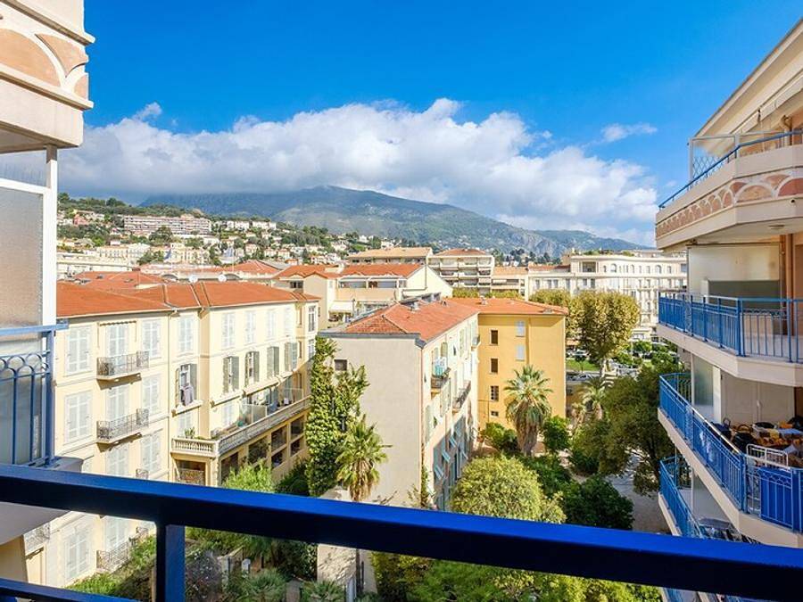 Pierre & Vacances Résidence Les Rivages du Parc - Studio 4 persons - Studio - 1 sleeping alcove - Balcony - Garden view in Menton, Nice region