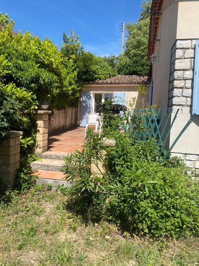 Appartement de vacances pour 2 personnes, avec vue ainsi que jardin et terrasse