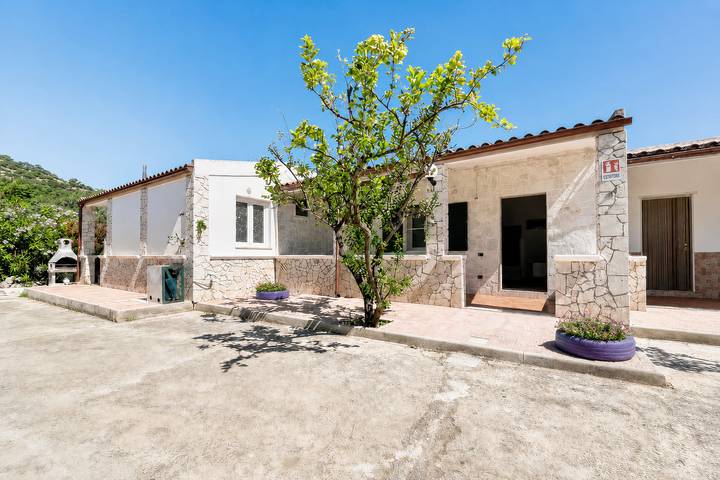 Location de vacances pour 5 personnes, avec Jardin à Vieste