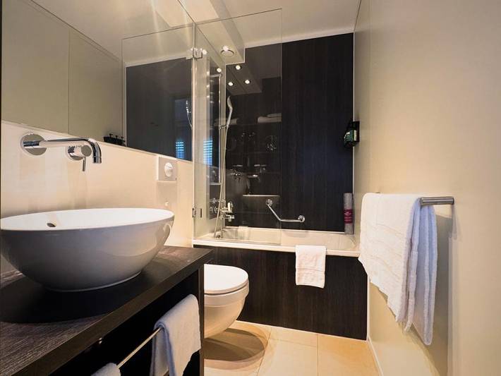 Hotel für 2 Personen, mit Garten und Whirlpool sowie Pool und Sauna, mit Haustier in Zürich - 4