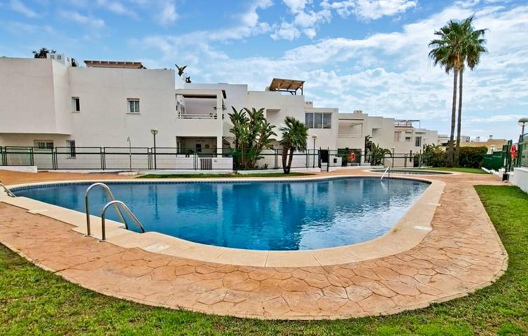 Appartement de vacances pour 5 personnes, avec terrasse et piscine - 1