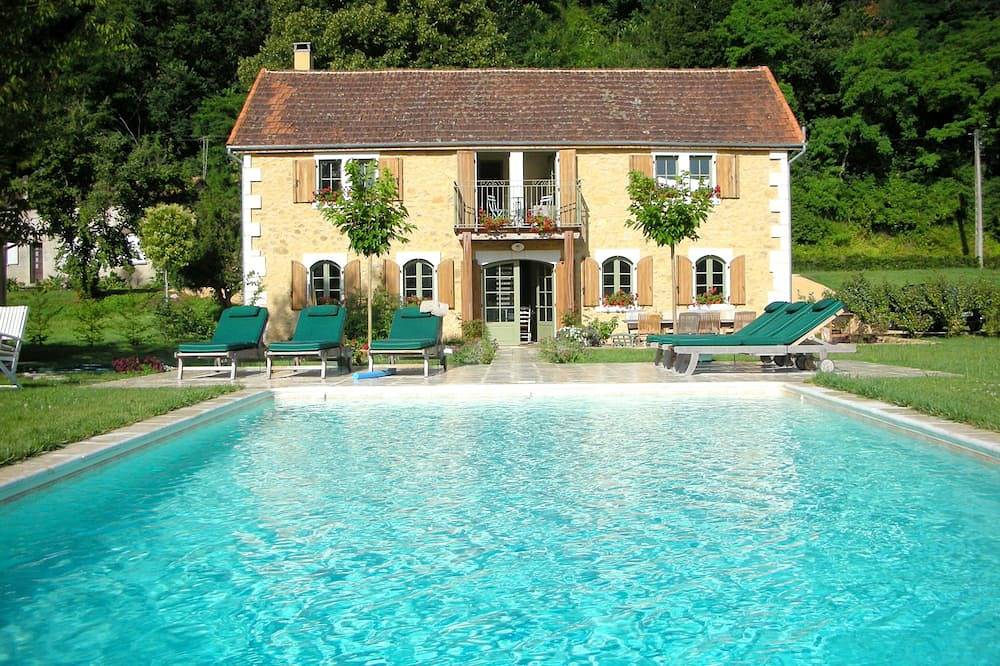 Belle villa au bord de la rivière avec piscine d'eau salée chauffée, à 10 min à pied de Tremolat in Calès, Périgord Pourpre