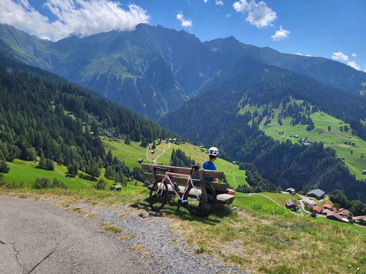 Ganze Ferienwohnung, Gemütliches Chalet mit fantastischer Aussicht in Laax Dorf, Laax