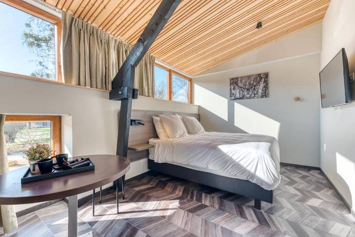 Hôtel pour 2 personnes, avec Terrasse et Jardin ainsi que Sauna et Vue dans Villers-devant-Orval