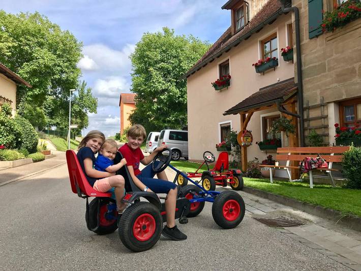 Ferienwohnung für 3 Personen, mit Balkon und Garten sowie Seeblick und Ausblick in Franken - 3