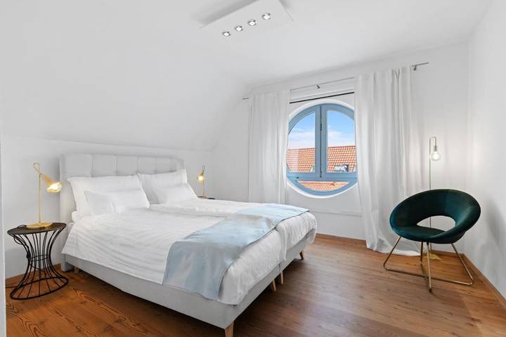 Ferienwohnung für 8 Personen, mit Terrasse und Ausblick in Erding