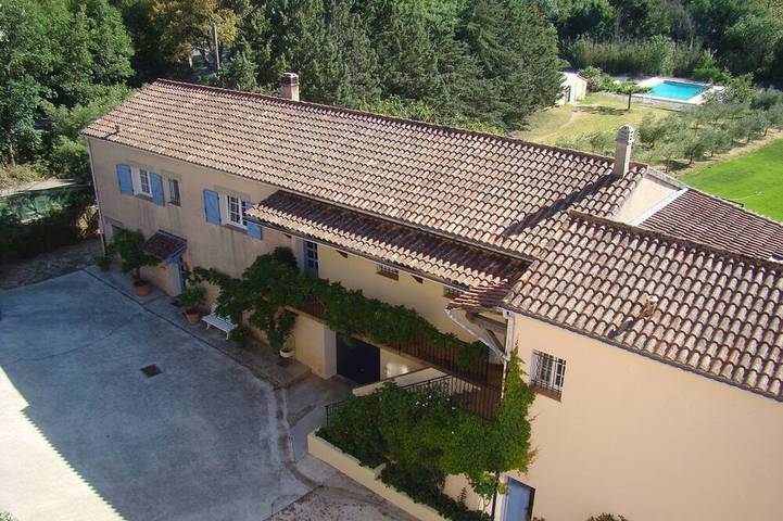 Ferienhaus für 6 Personen, mit Balkon und Terrasse sowie Garten
