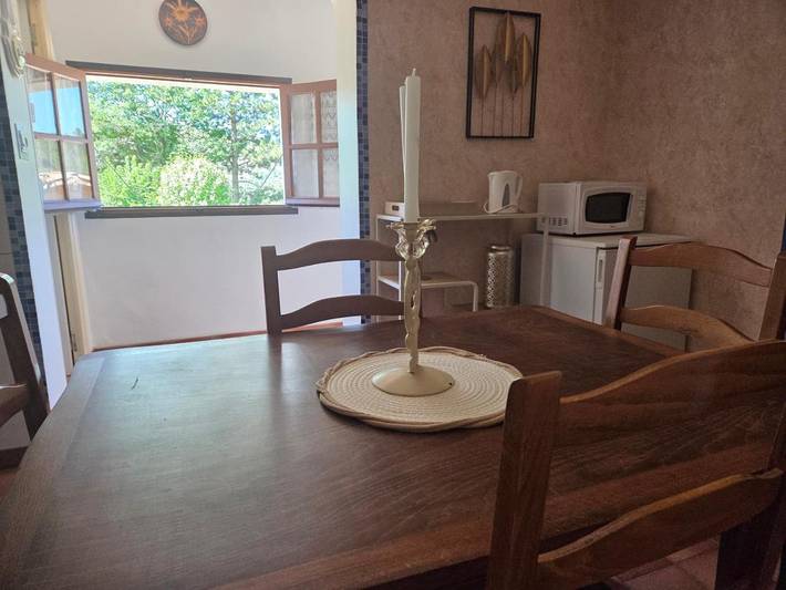 Location de vacances pour 2 personnes, avec jardin et vue dans Lac de Castillon - 4