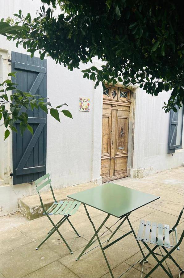 Maison d’hôte pour 2 personnes, avec terrasse et vue