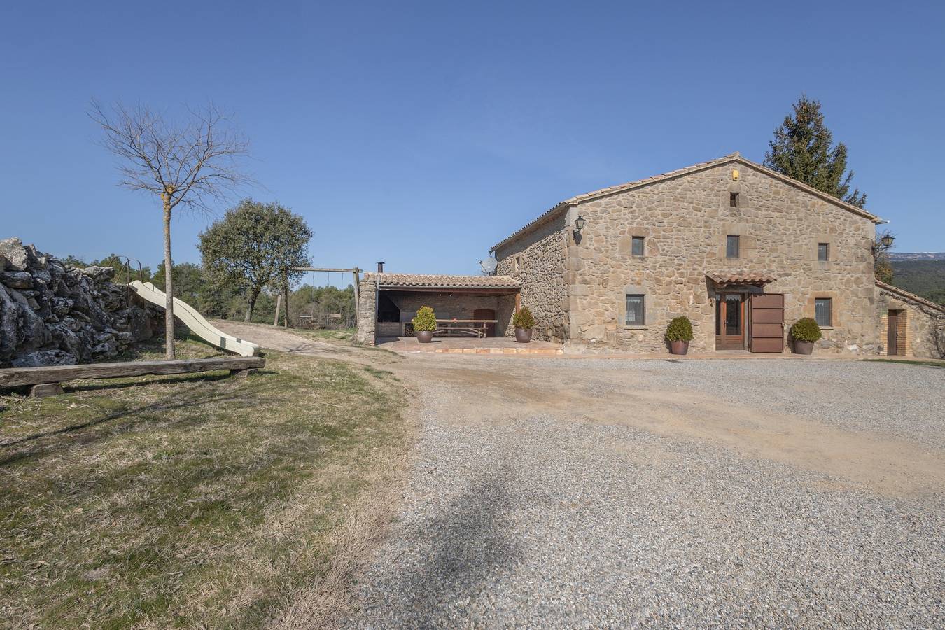 Casa Rural La Moixella: Katalanisches Landhaus von 1780 mit privatem Pool und Pyrenäenblick in Lladurs, Lleida Provinz