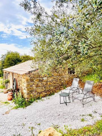 Chambre d’hôte pour 2 personnes, avec vue et piscine ainsi que jardin et terrasse dans Parc naturel régional de la Sainte-Baume