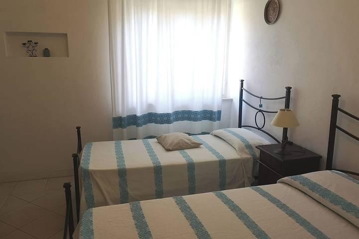 Location de vacances pour 6 personnes, avec jardin à Bosa Marina - 4