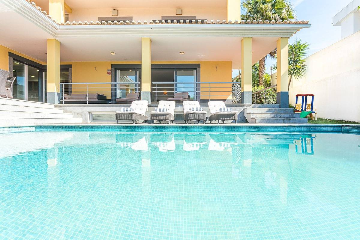 Villa Belga Queen in Aldeia de Juzo, Cascais e Estoril