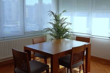 Gîte pour 5 personnes, avec balcon ainsi que sauna et piscine à Zumaia