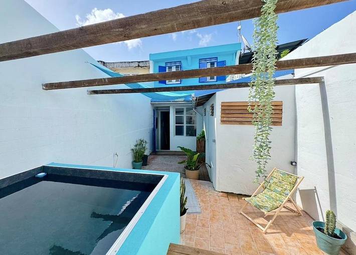 Appartement de vacances pour 4 personnes, avec piscine et terrasse