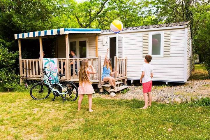 Camping pour 4 personnes à Ruoms