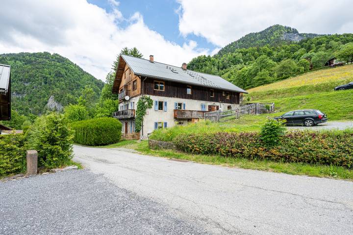 Location de vacances pour 14 personnes, avec balcon, animaux acceptés à Flumet