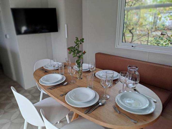 Vakantiewoning voor 4 personen, with Terras and Tuin as well as Zwembad in Turnhout