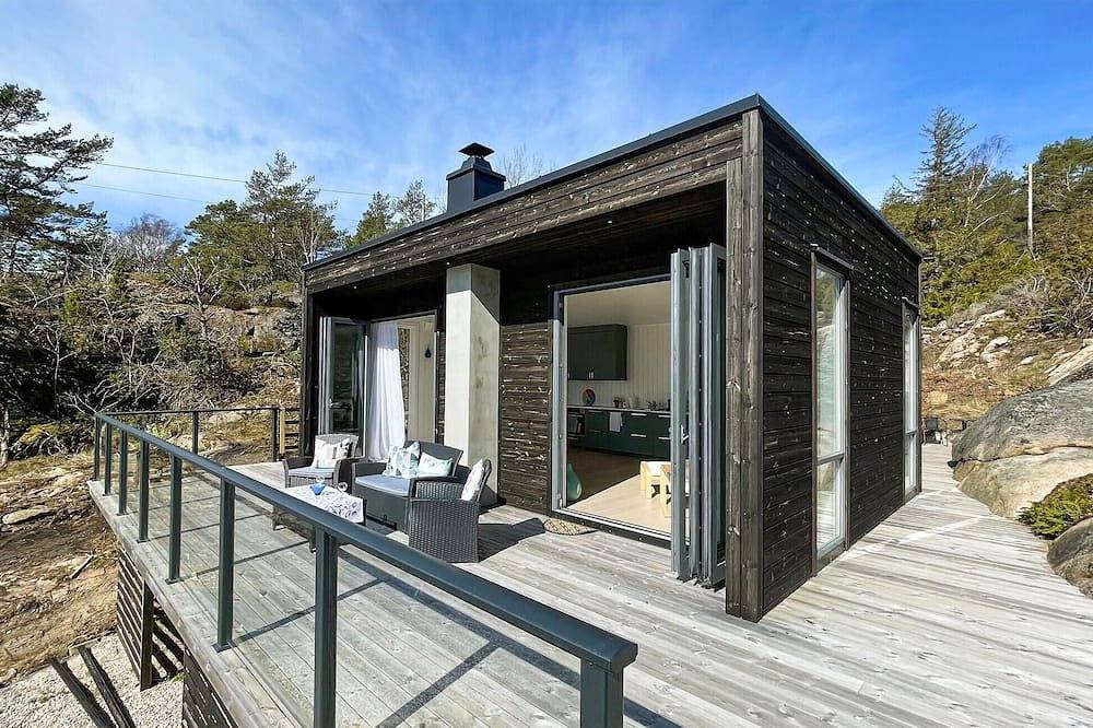 Awesome home in Skjærhalden in Hvaler 